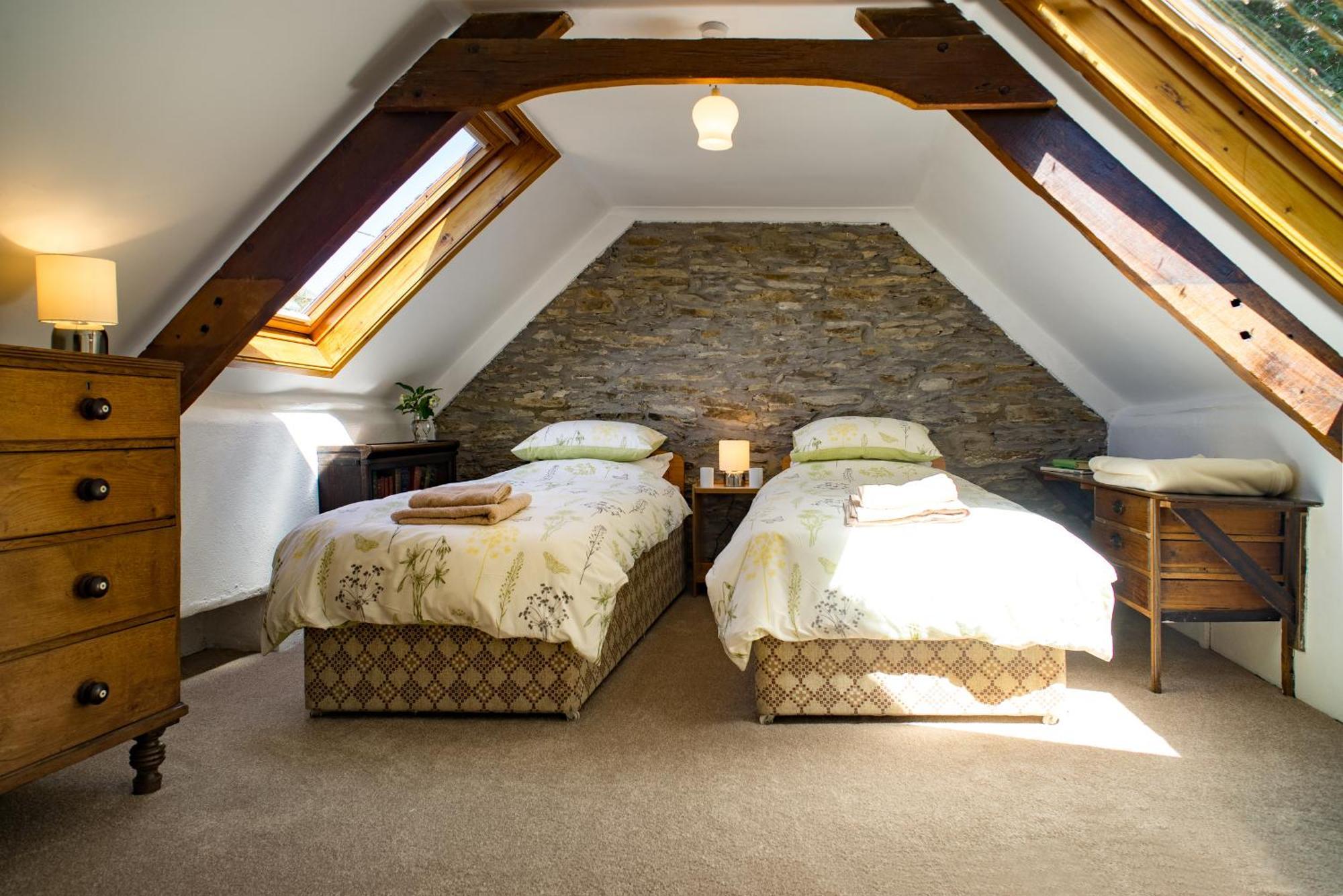 Garden Cottage Newcastle Emlyn Exterior foto